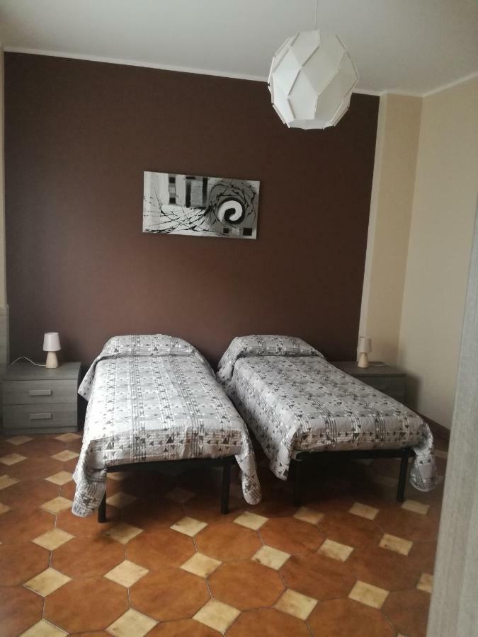 Casa Vacanza Petrulli Zafferana Etnea Ngoại thất bức ảnh